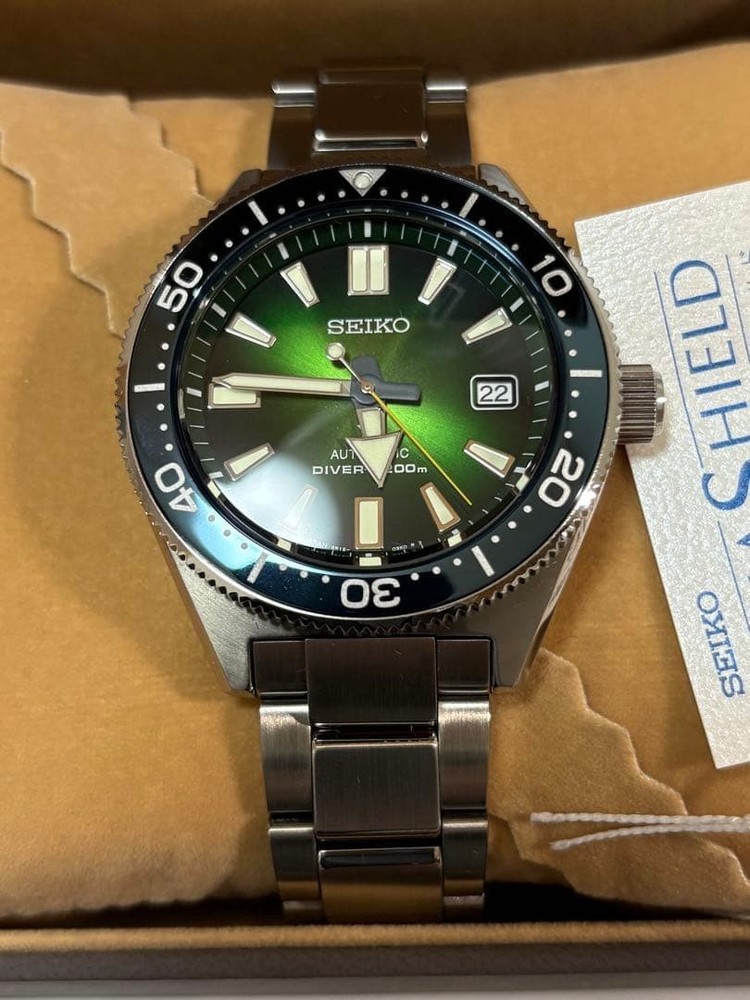 Seiko SBDC077 6R15-03W0 Prospex Diver Watch Green Dial Limited Edition NEW