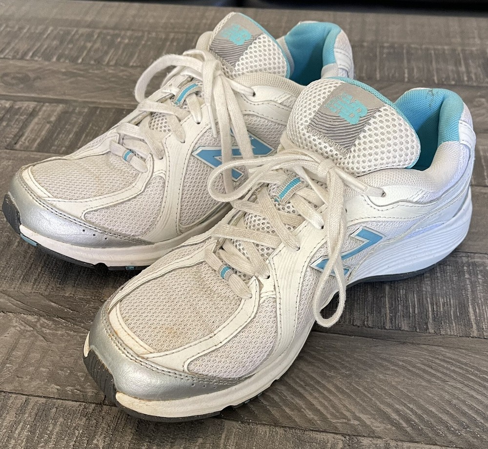 New Balance Walking Shoes Sneakers Women's Size 9 White Blue