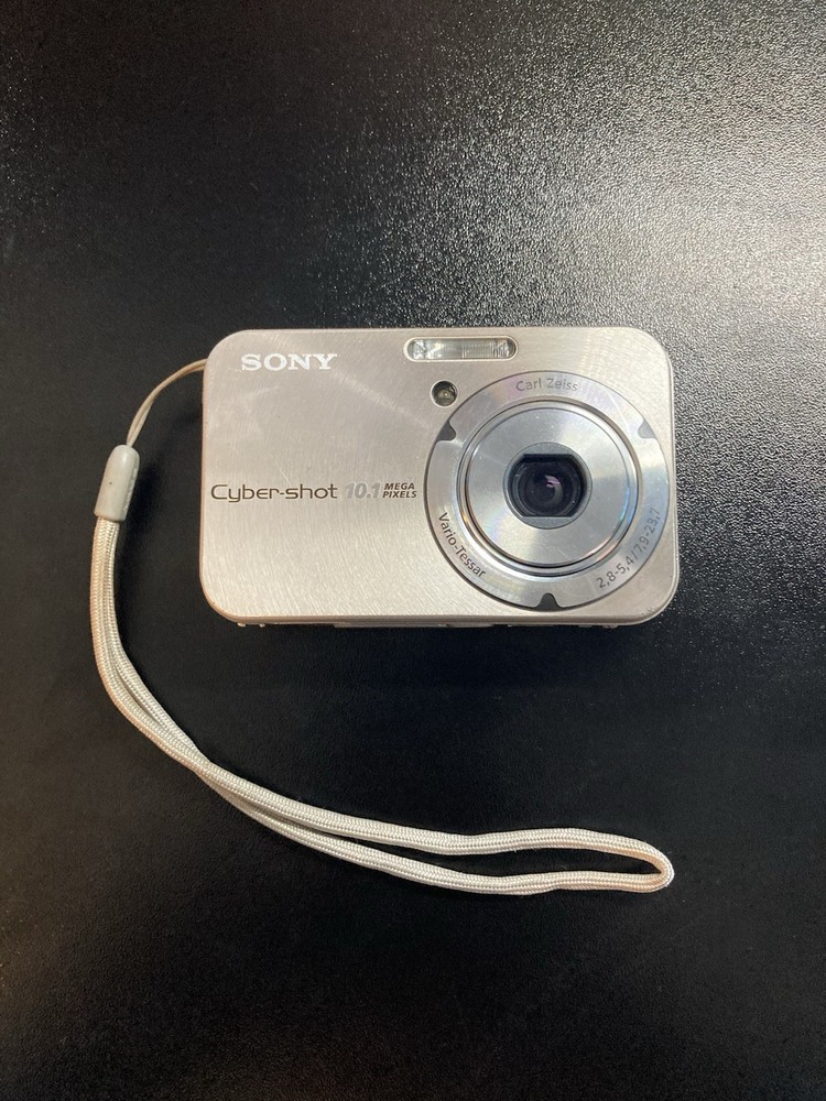 Sony Cyber-shot DSC-N2 10.1MP Digital Camera with 3x Optical Zoom  