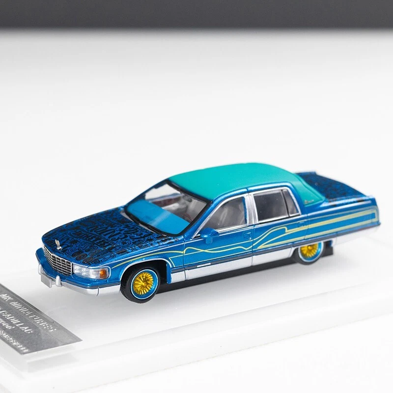 1:64 Blue CTE Fleetwood Classic Diecast Metal Car Model by MK&GOC