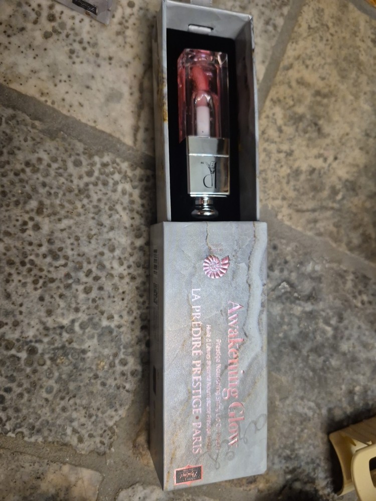 La Predire Prestige Paris Awakening Glow Lip Oil for Hydrated Shine