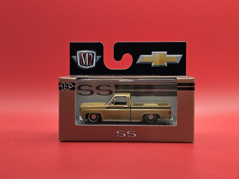NEW 🔥  M2 Machines 1973 Chevrolet Cheyenne Super 10 Custom SS R83 Truck