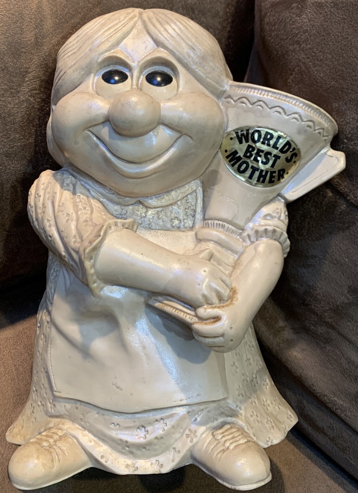 MOTHERS DAY RUSS & WALLACE BERRIE WORLDS GREATEST MOM STATUE 10” VINTAGE 1969-image