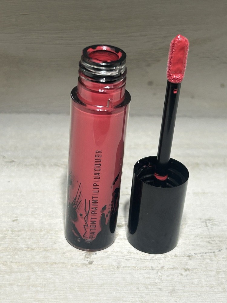Mac Lipstick 593 Slick Flick New