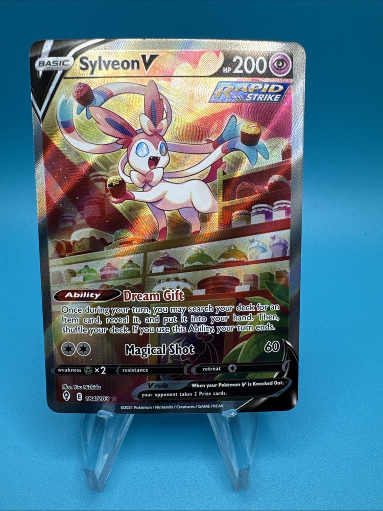 Sylveon V - 184/203 - Pokemon Evolving Skies Alternate Art Ultra Rare NM