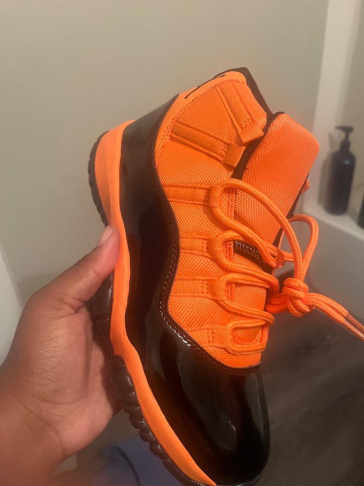 CT8012-800 Nike Air Jordan 11 Black and Orange men's basketball shoes