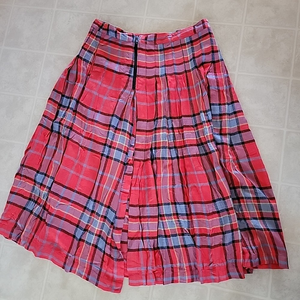 Urban Outfitters BDG Plaid Pleated Midi Skirt Size M Tartan Print