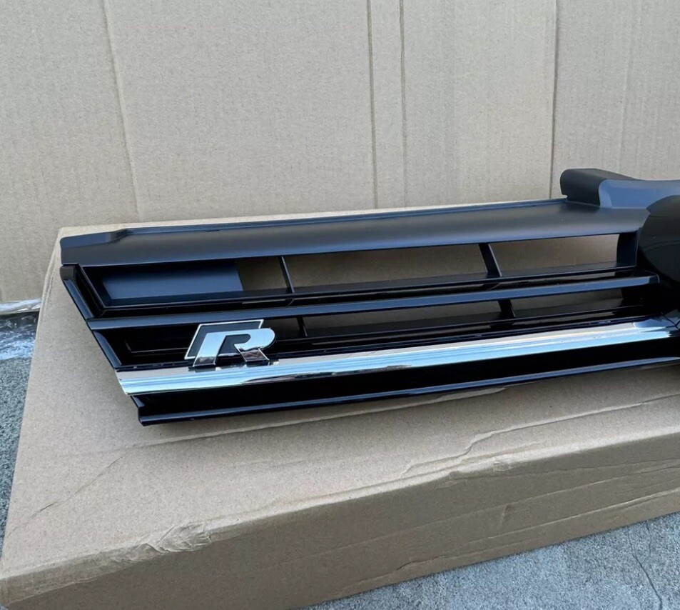 VW ACC FRONT RADIATOR UPPER TOP GRILL GOLF R MK7.5 5G0853651CSZLL 2018-2021