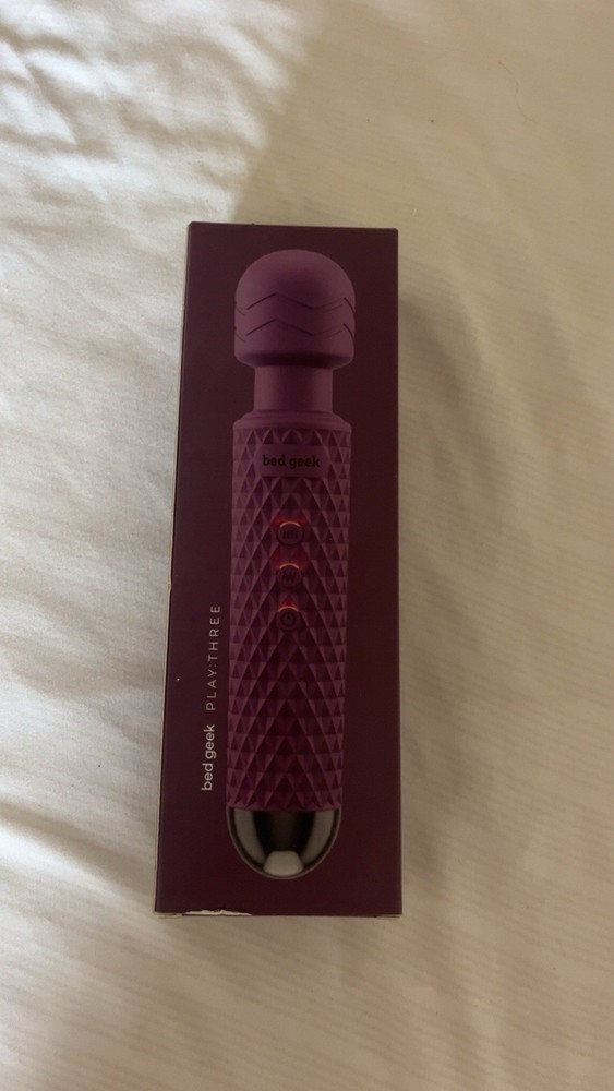 Bed Geek Cordless Waterproof USB Rechargeable Handheld Wand Massager