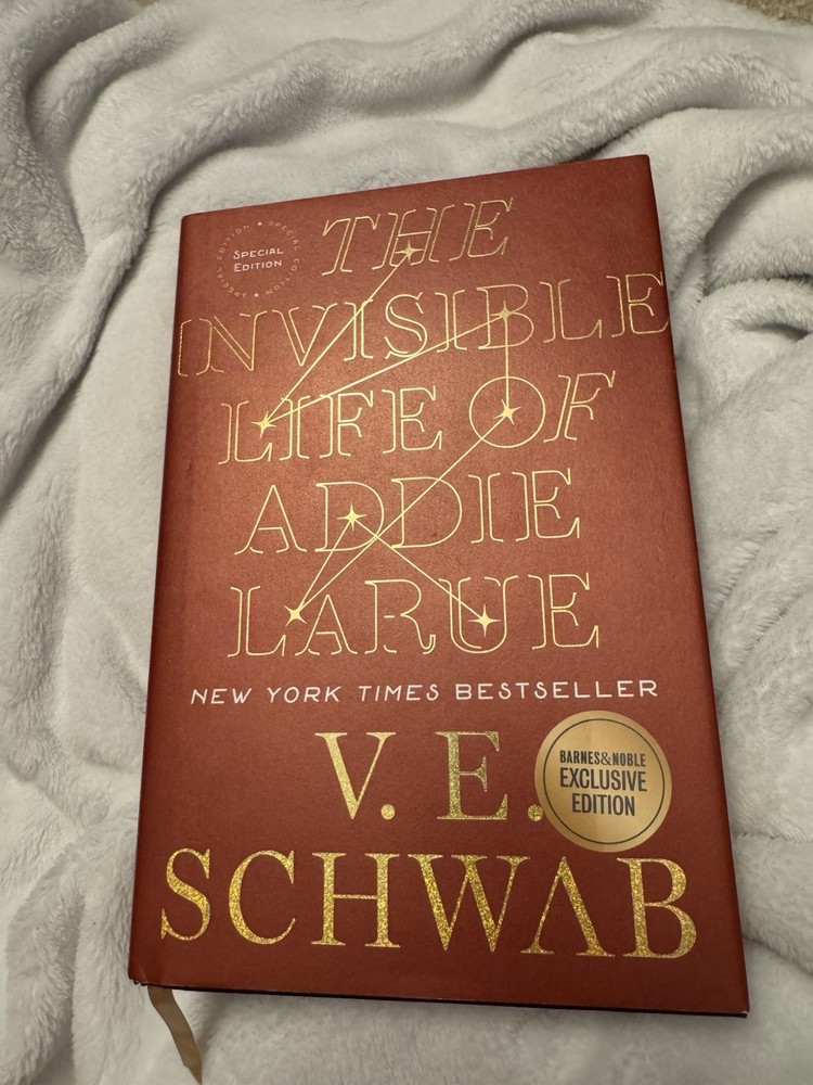 Invisible Life of Addie LaRue by V. E. Schwab (Hardcover) Special Edition NEW