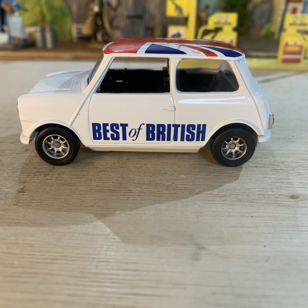 Corgi Best of British Classic Mini Diecast Model Union Jack Roof 1:36 Scale