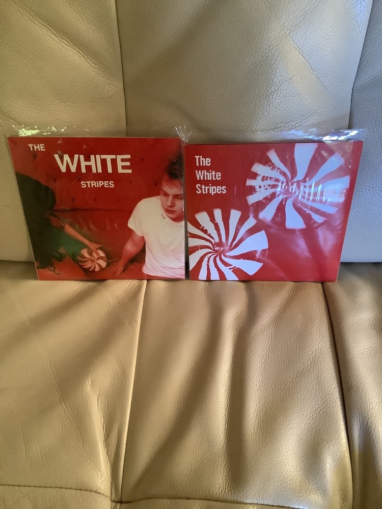 White Stripes 7” lot re Let’s Shake Hands Lafayette Blues