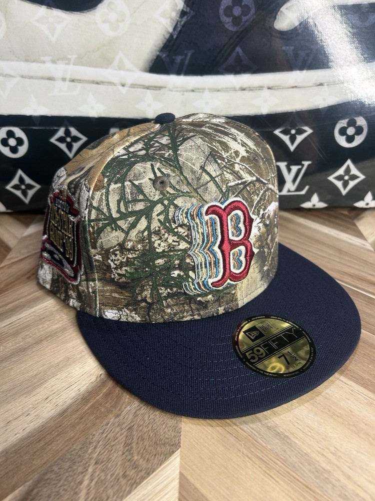 New Era  7 1/2 Ecapcity Real Tree Boston Red Sox Rahnni Logo Rare Camo Rushmore