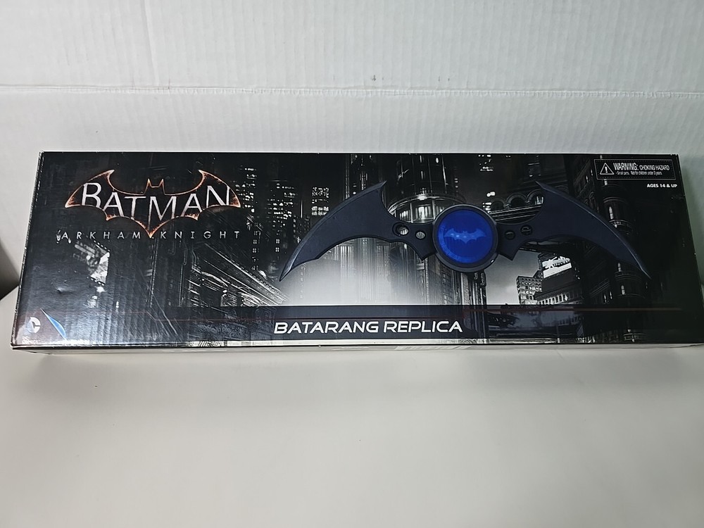 Batman Arkham Knight 16” Batarang Prop Replica w/Box Blue LED Light! NECA Toy
