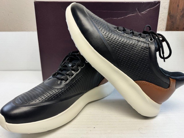 Johnston & Murphy Amherst 2.0 Embossed Leather U-Throat Casual Shoe, Black Full