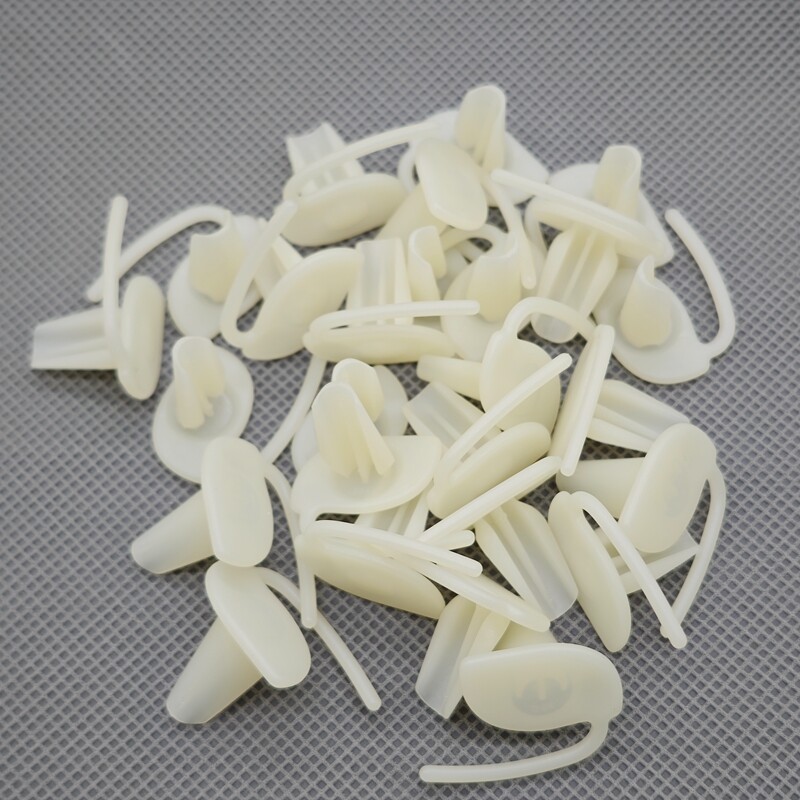 Front Rear Door Quarter Panel Body Side Molding Fastener Clips  For GM (Qty: 50)