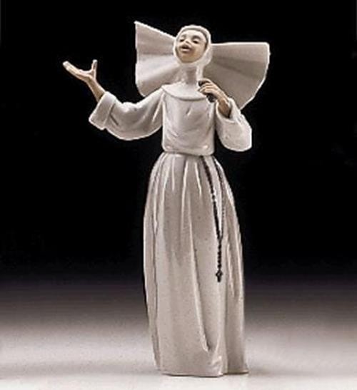 Lladro retired Sister Singing figurine 01016405 collectible