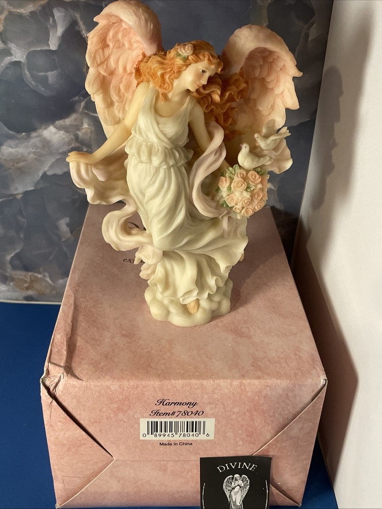 1996 Roman Inc Seraphim Classics Harmony LOVES'S GUARDIAN 78040 Angel Figurine