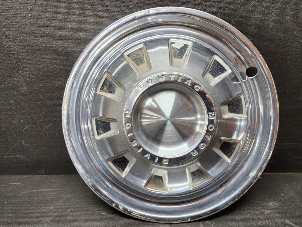 1964 Pontiac Tempest Hubcap Wheel Cover Center Hub Cap 64 Coupe GM PMD OE  OEM