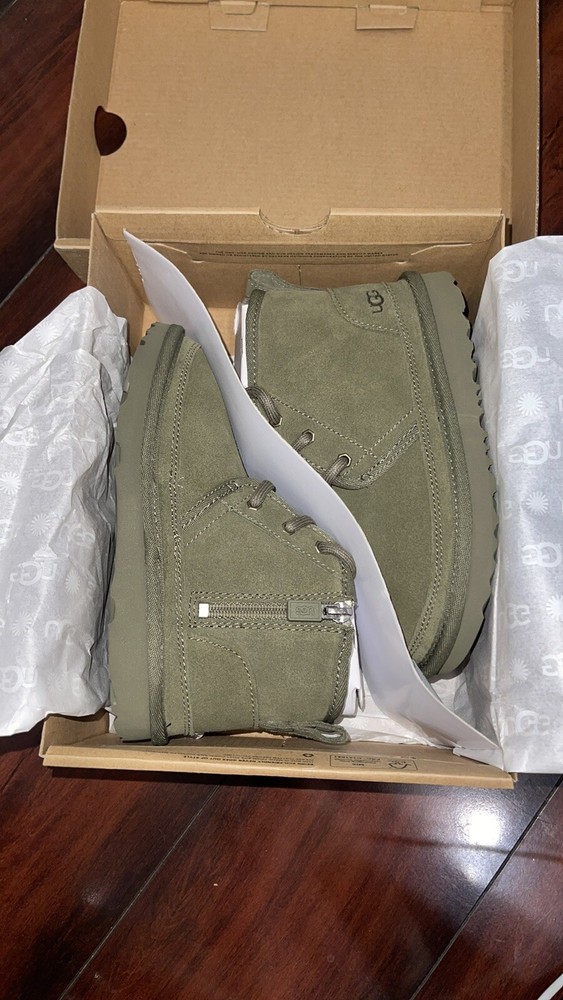 Little Kid Ugg T Neumel II