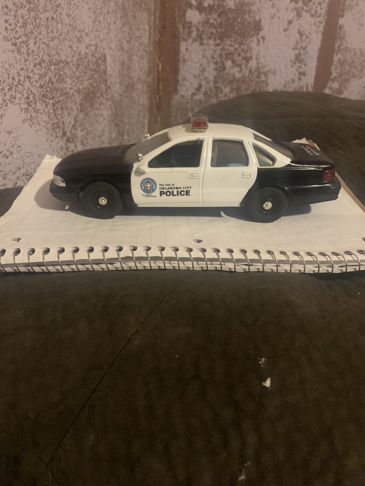 Vintage 1997 ERTL 1/25 1995 OKC Bombing Chevy Caprice Police Interceptor Bank