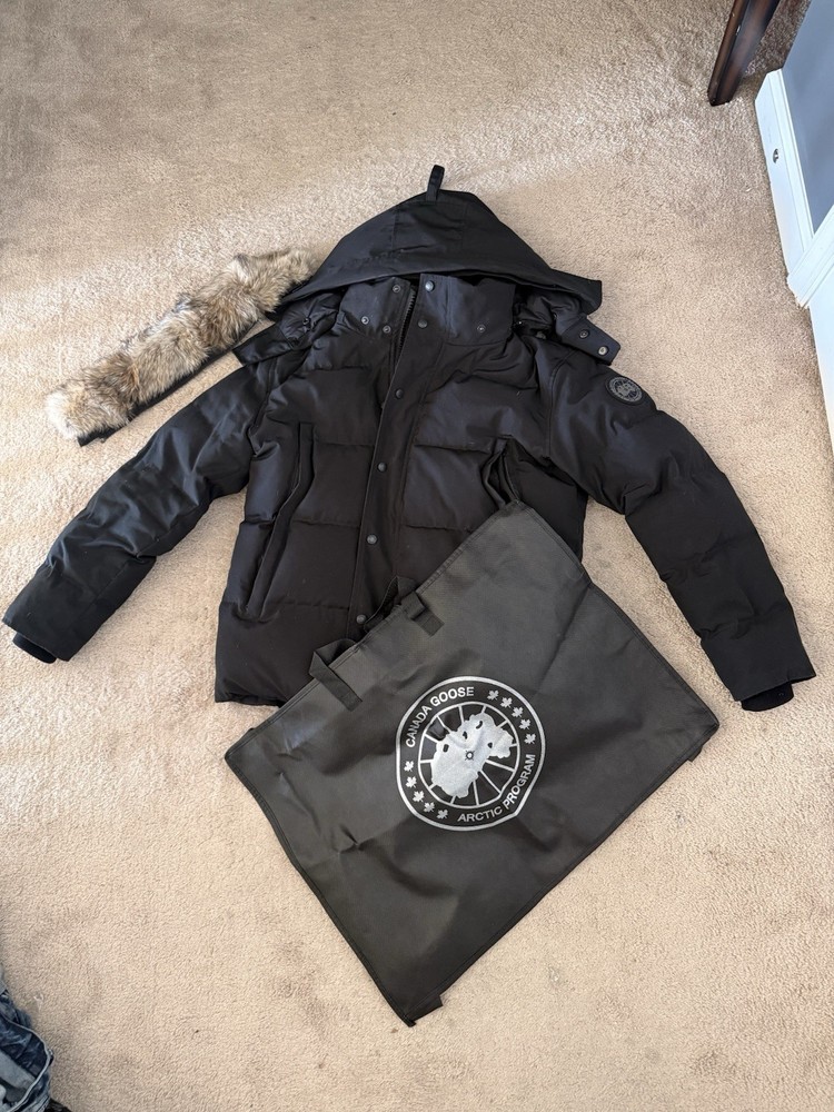 Canada Goose Wyndham Parka Men’s Down Jacket Arctic Winter Coat