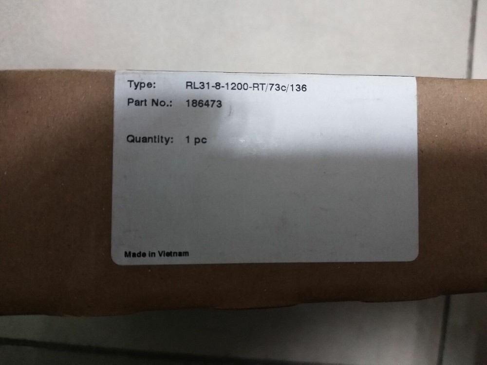 RL31-8-1200-RT/73C/136 For PEPPERL+FUCHS New Photoelectric Sensor