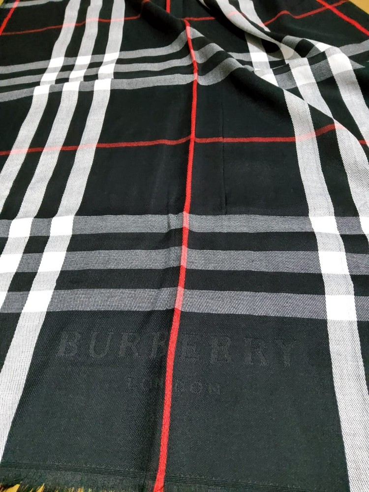 BURBERRY Scarf Classic Nova Check Cashmere