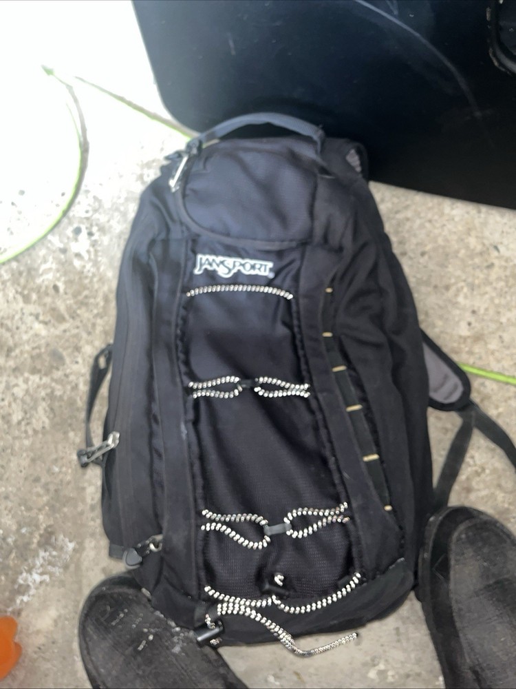 JANSPORT Revolt 32 Backpack Black Ventech Biovent Daypack Hiking School