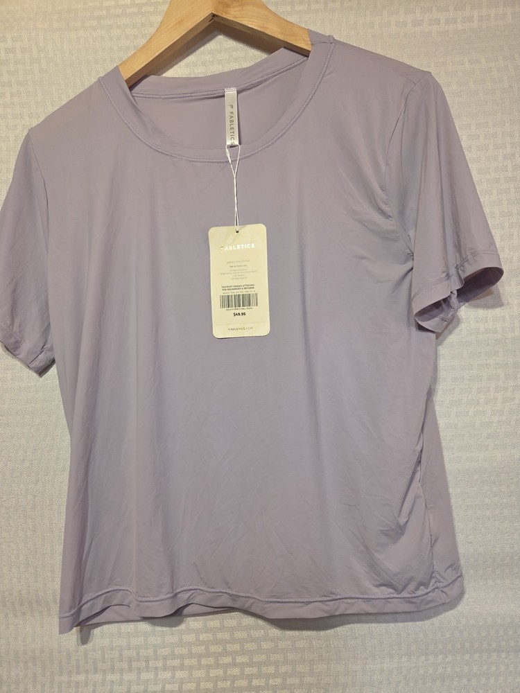 Fabletics Women’s Athletic Tee XXL Lavender Purple Short Sleeve Crew Neck NWT