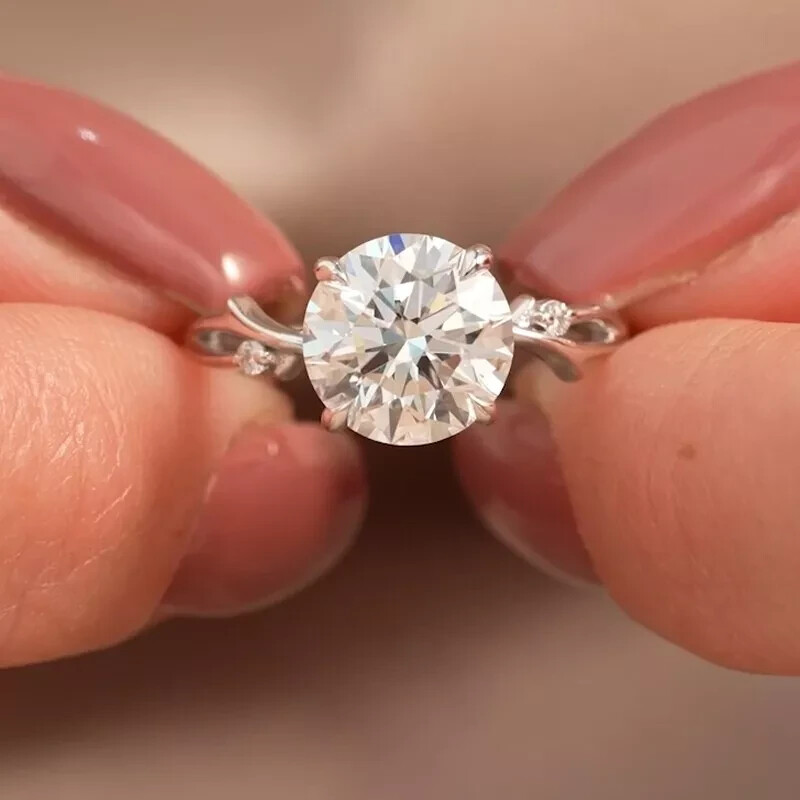 14k White Gold Plated 2.50Ct Round Cut Moissanite Wedding Ring for Women