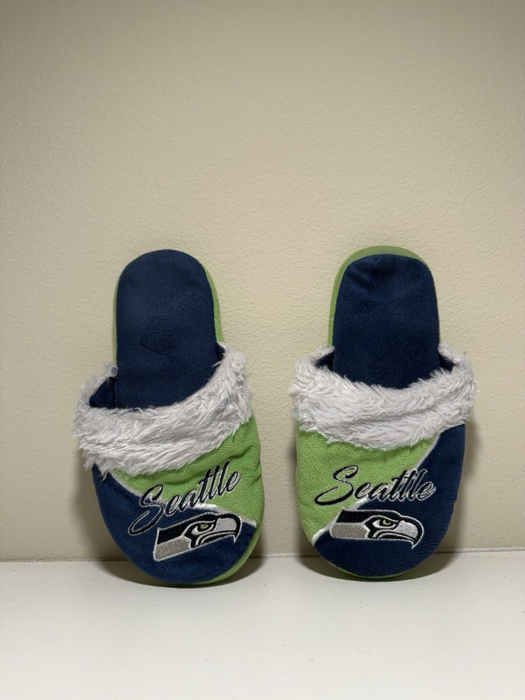 Women’s Seattle Seahawks Slippers Size M 7-8