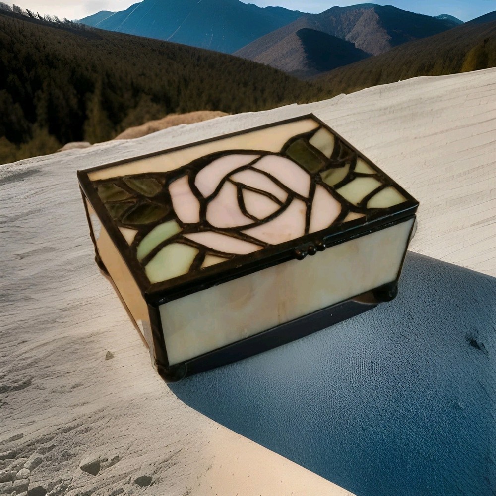 Vintage Slag Stained Glass White Pink Rose Small Hinged Trinket Jewelry Box..AI.
