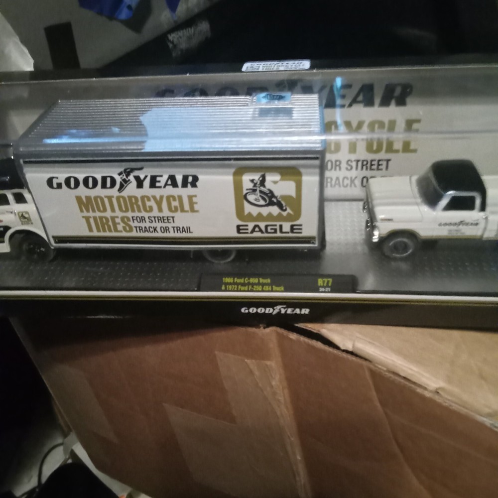 2024 M2 machines 1966 C950 truck and 1972 F-250 4x4 r77