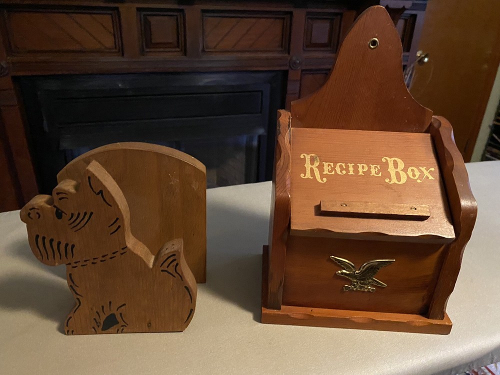 Vintage wooden recipe box with Eagle, Scotty napkin holder, kitchen farmhouse