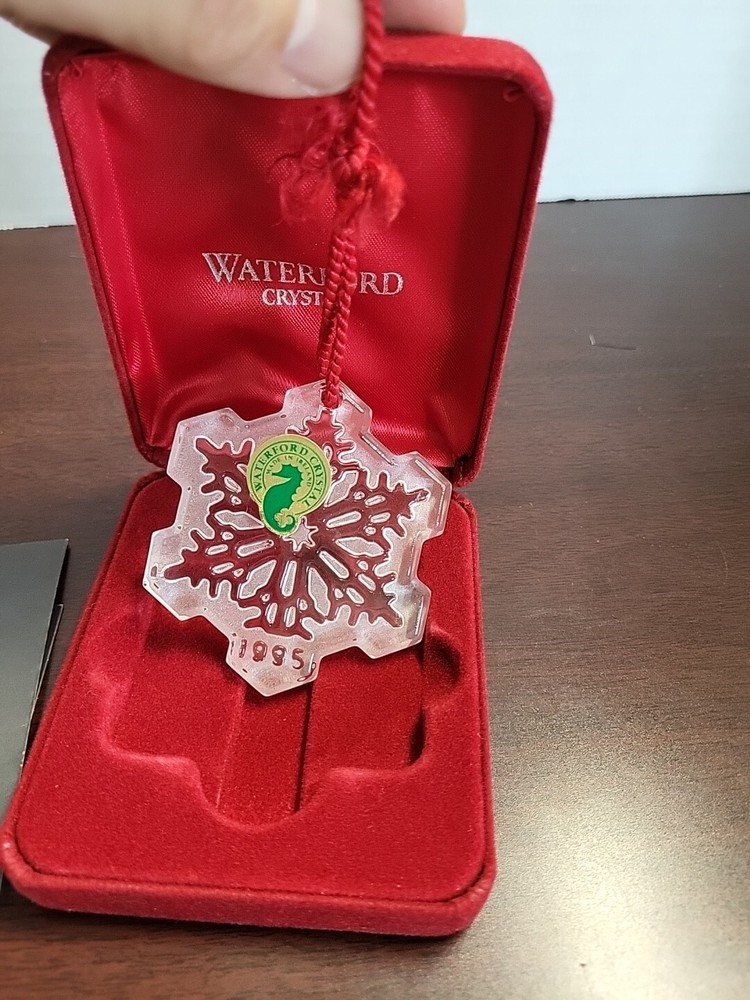 Waterford Crystal 1st Edition 1995 Snowflake Ornament in Velveteen Case
