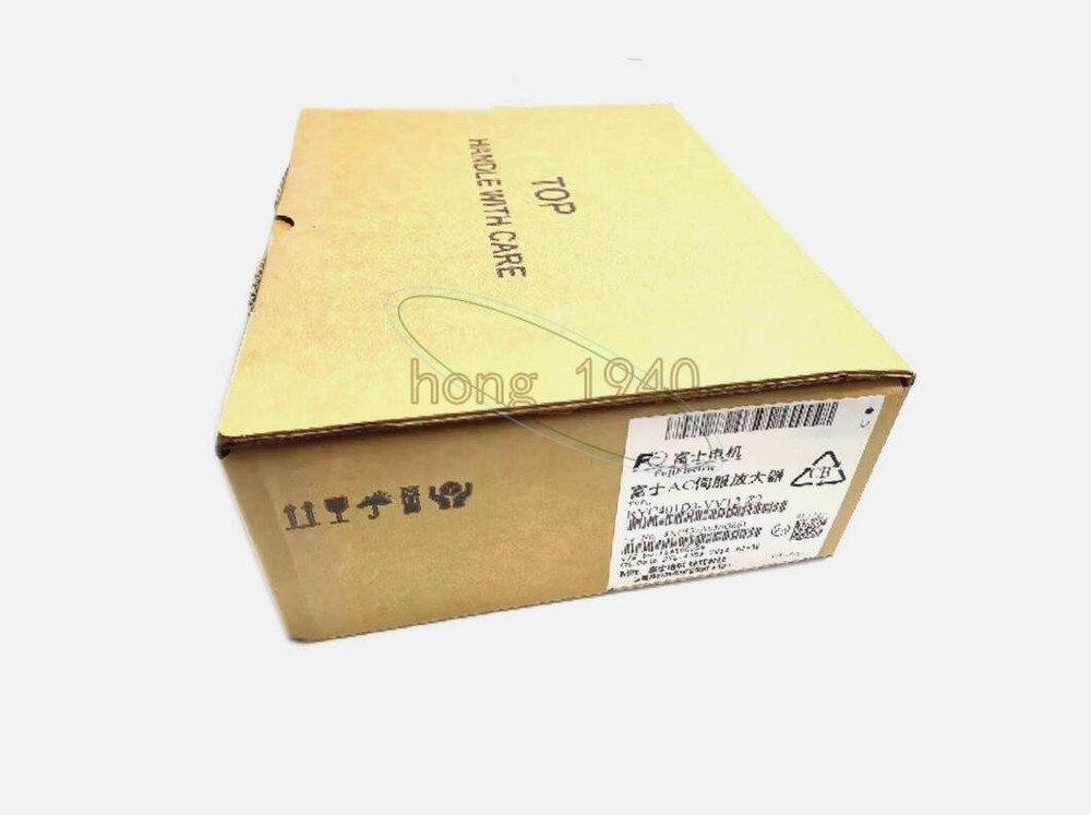 1PC Fuji RYC401D3-VVT2-Z2 Servo Drive New
