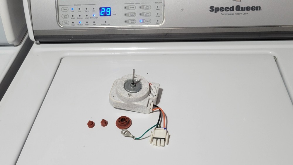 ge refrigerator evaporator fan motor wr60x31522 (Panasonic)