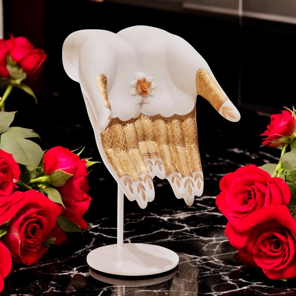 Lladro Abundance Mudra Sculpture 01009753 #9753 Handcrafted Figurine