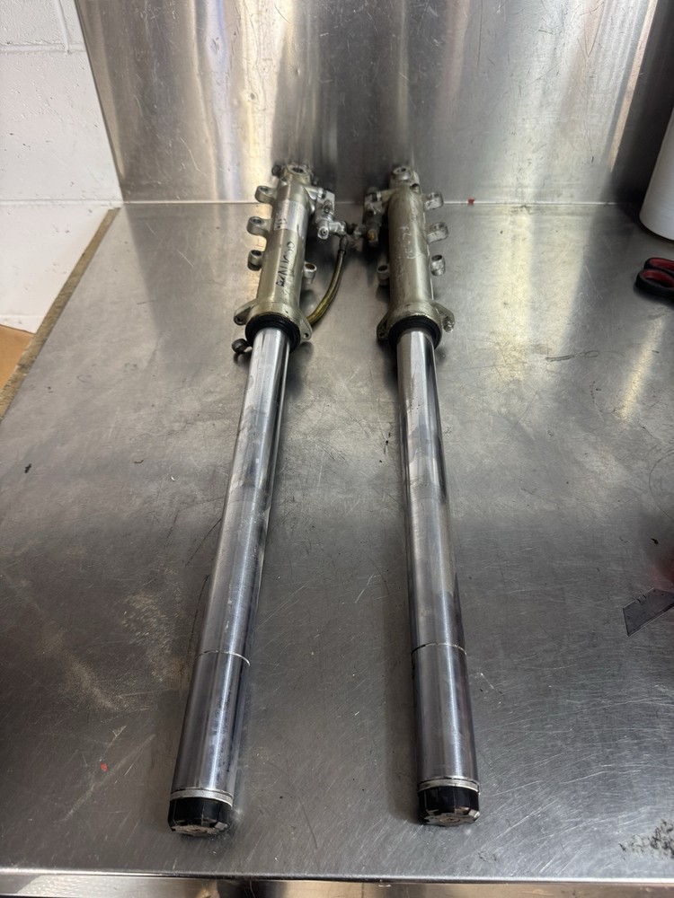 Yamaha RD500 LC RD500LC Rz500 Front Forks Suspension Legs Fork OEM genuine Y47X