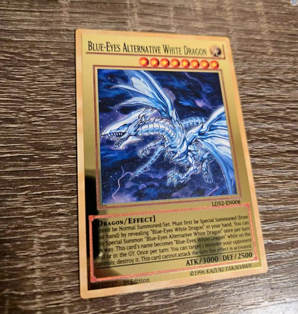 Blue Eyes White Dragon Alternate Yugioh Card GOLD Collectible ALT ART RARE METAL