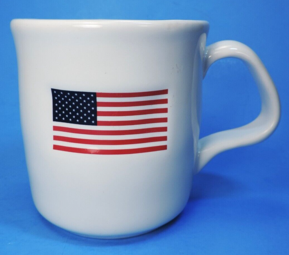 WILLIAMS-SONOMA   AMERICAN   FLAG   ceramic  MUG (MINT) 7 available