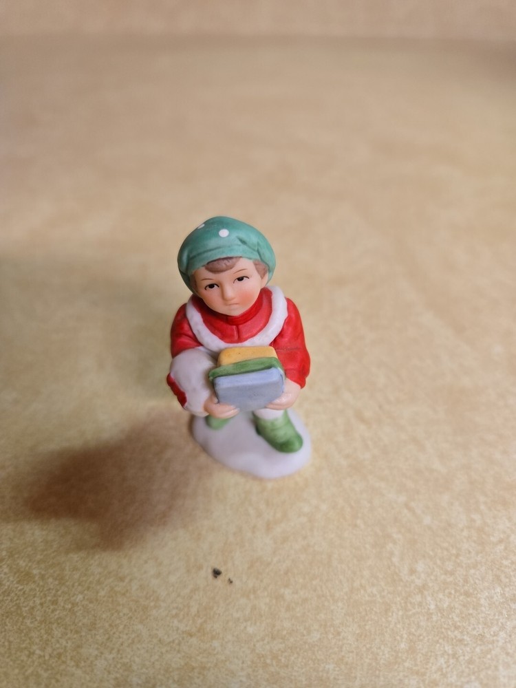 Lefton Colonial Village Figurine 1994  01345 Natalie Brody School Girl Christmas