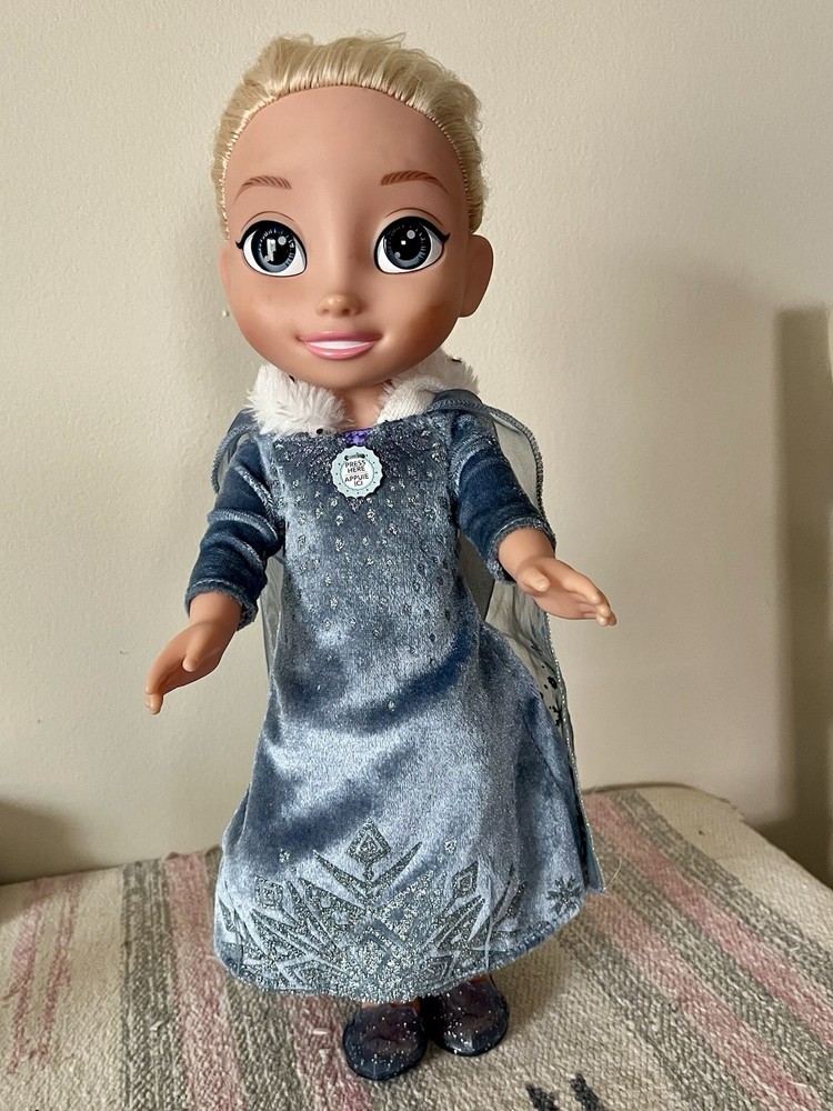 Disney Frozen ELSA Toddler DOLL 13” Talking Singing & Light Up Dress