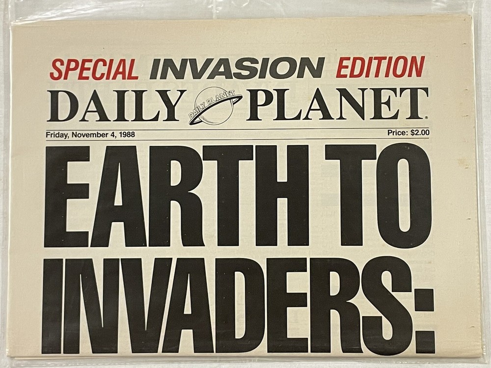 DC Comics Daily Planet Special Invasion Newspaper Issue 1982 - Never Opened