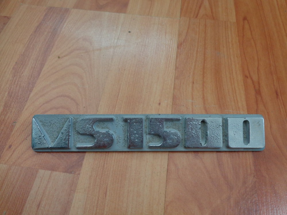 VINTAGE SCANIA TRUCK S1500 EMBLEM SCRIPT CAR BADGE ORNAMENT