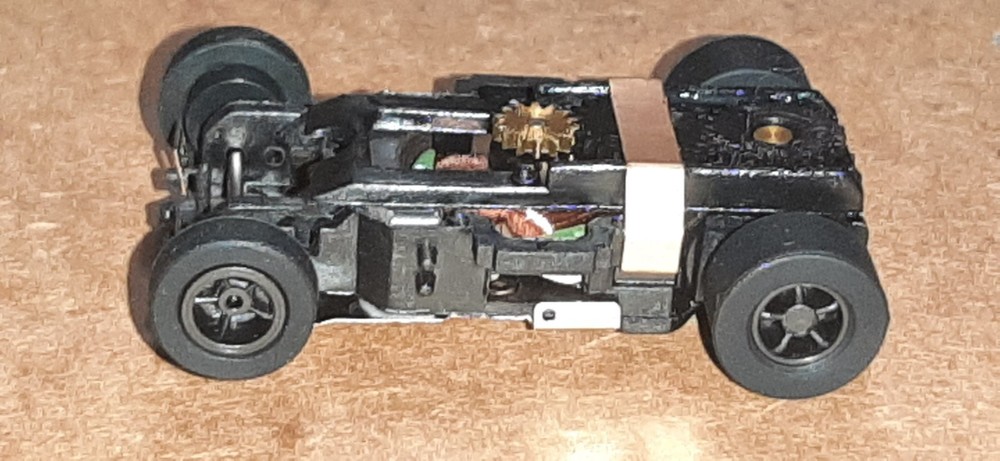 Cyber Monday Special Autoworld Ultra G Xtraction Chassis With Blacked Out Rims-image