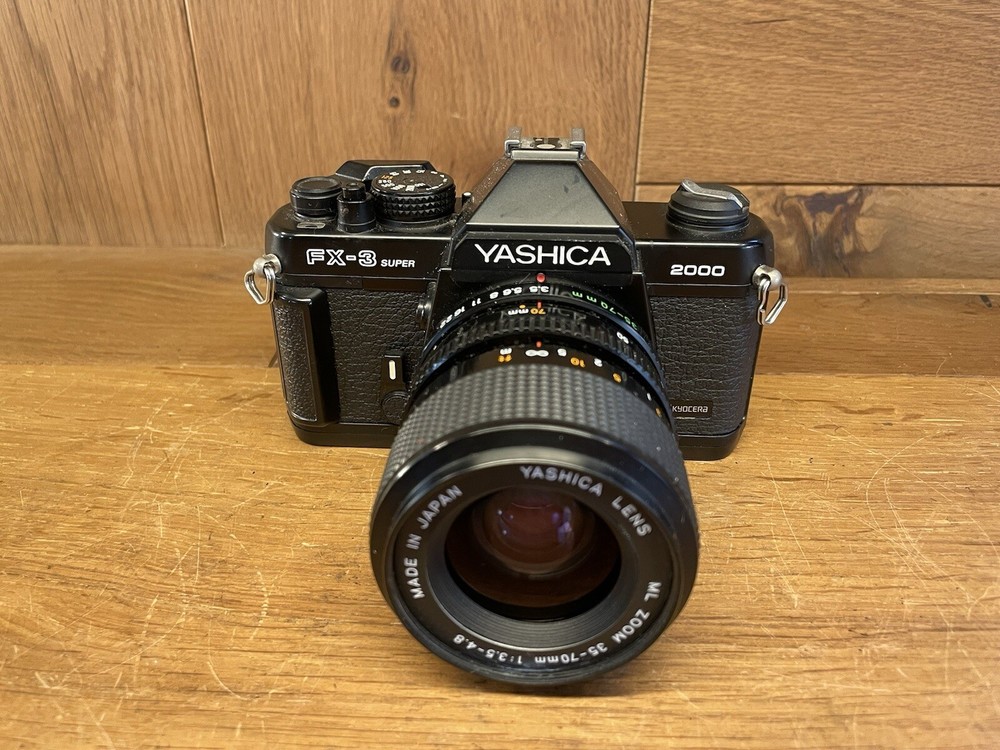 *Near Mint ++* Yashica FX-3 Super 2000 Camera ML Zoom 35-70mm F/3.5-4.8 C/Y Lens