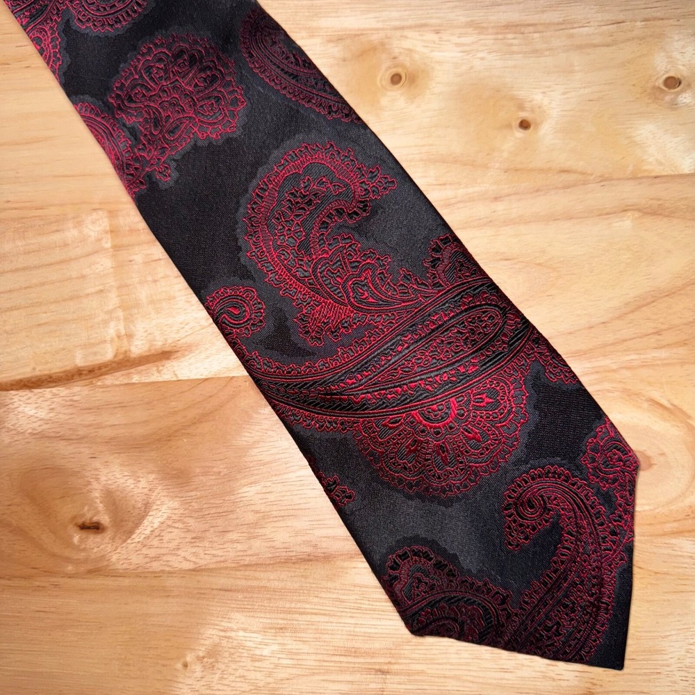 COUNTESS MARA Men's 100% Silk Classic Necktie Designer PAISLEY Black Red