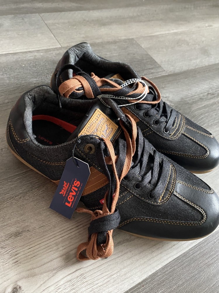 Levi's Solano Shoes Men's Size 10.5 Dark Blue Denim Lace Up Sneakers